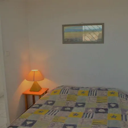 Cap D'agde, 2 Pieces, 4 Personnes - Fr-1-249-40 Агд